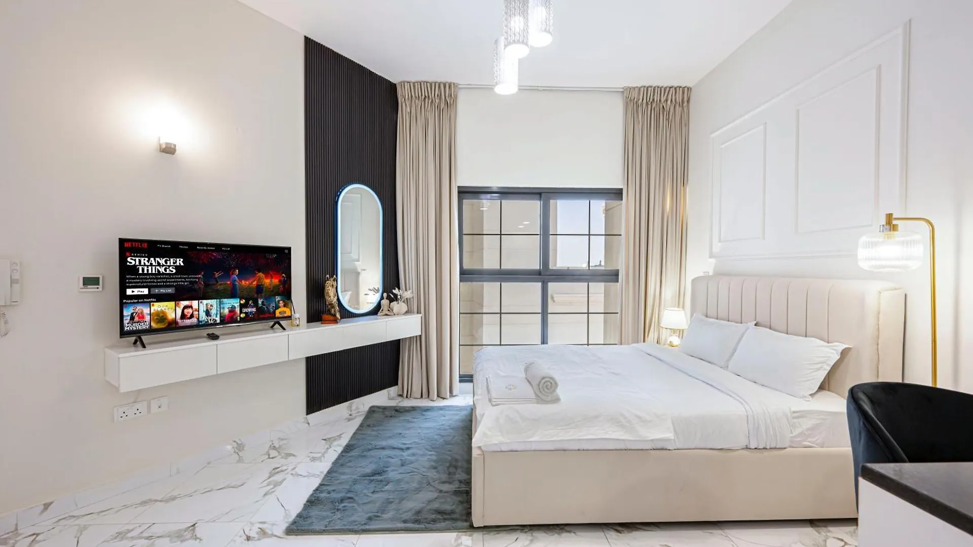 아파트 Sophisticated Studio With Dubailand Views 아랍에미리트